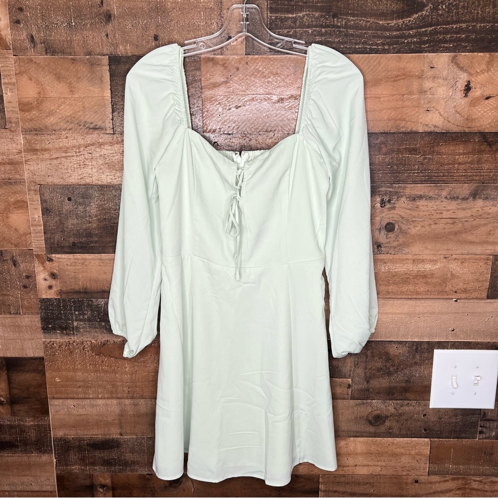 Elegant Mint Green Women's Dress